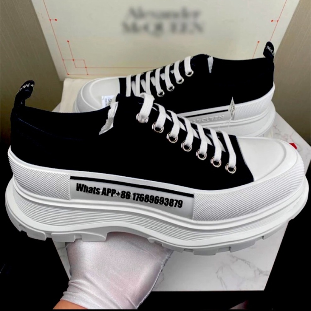 High-Quality Men's and Women's Sneakers,